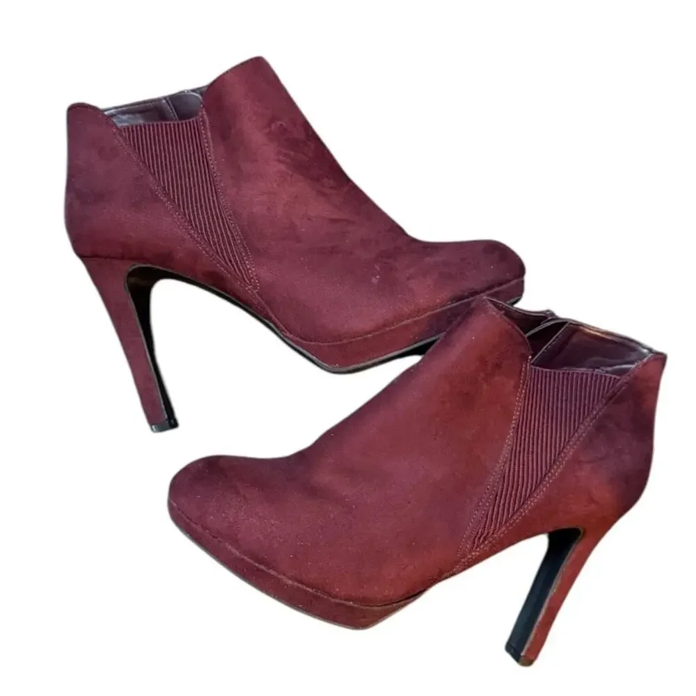 Impo Tucker Suede Maroon Red Side Zip Ankle Bootie Size 9
